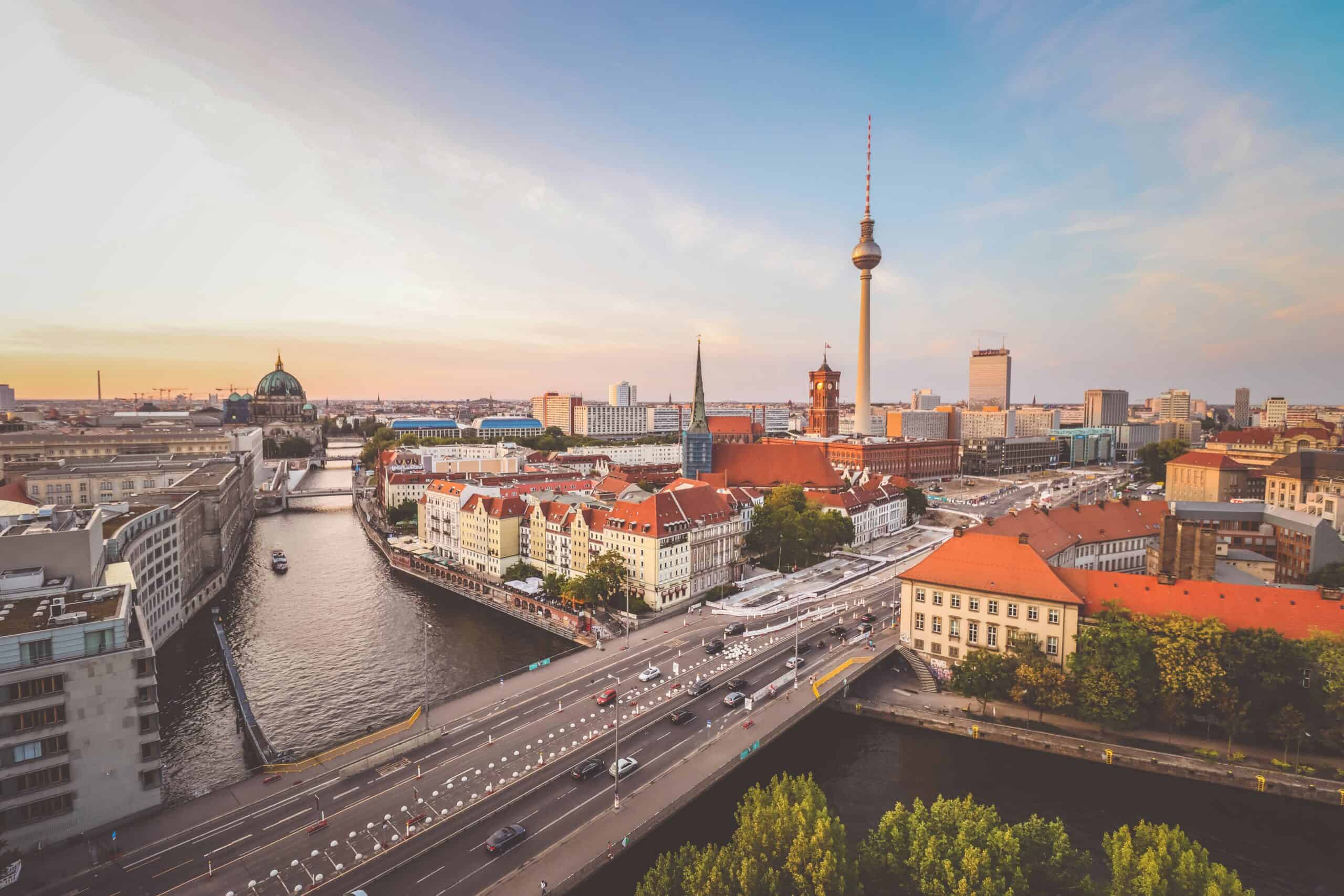 florian wehde 1uWanmgkd5g unsplash